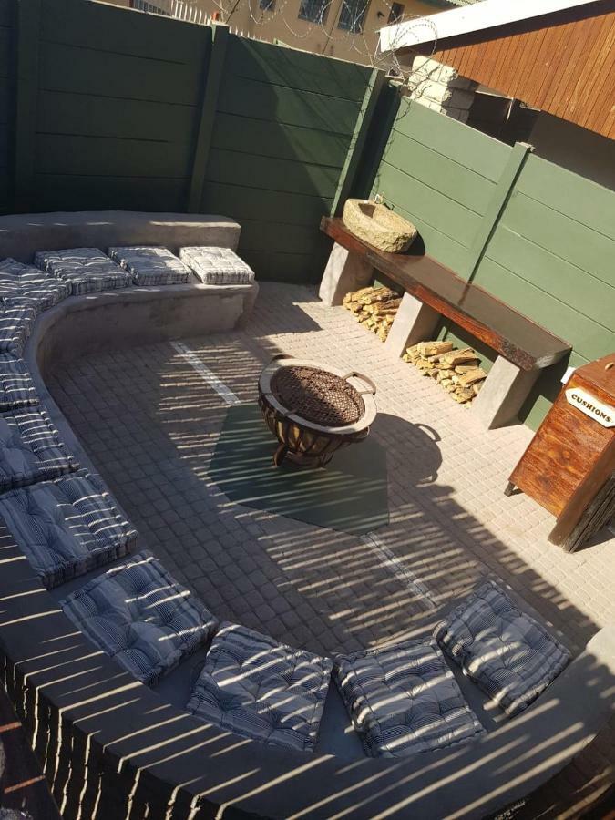 Imperani Guesthouse Ficksburg Buitenkant foto